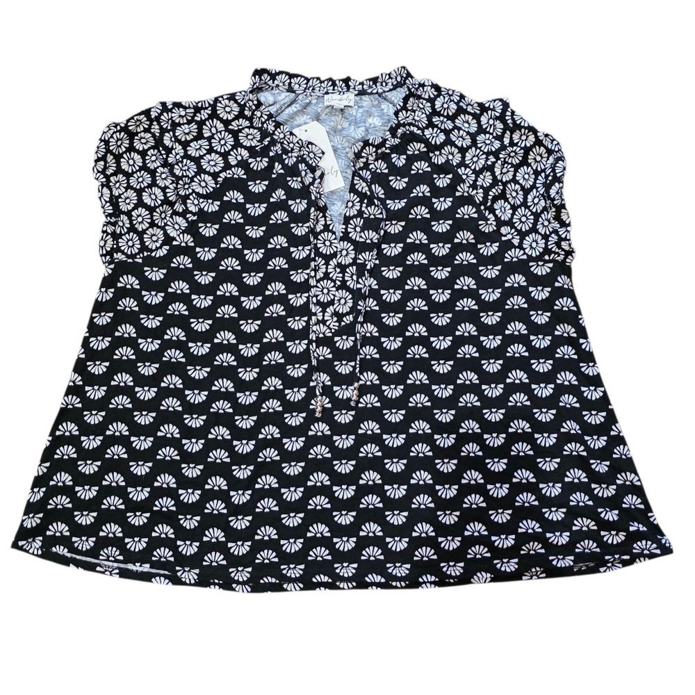 Wonderly Top Blouse‎ Black White Floral Print Ruffle Neck Short Sleeve 2X NWT